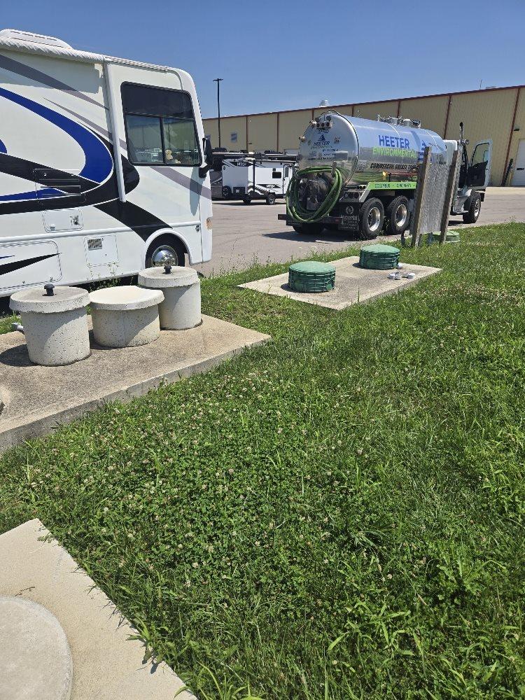 Lazy Days RV Mound 1